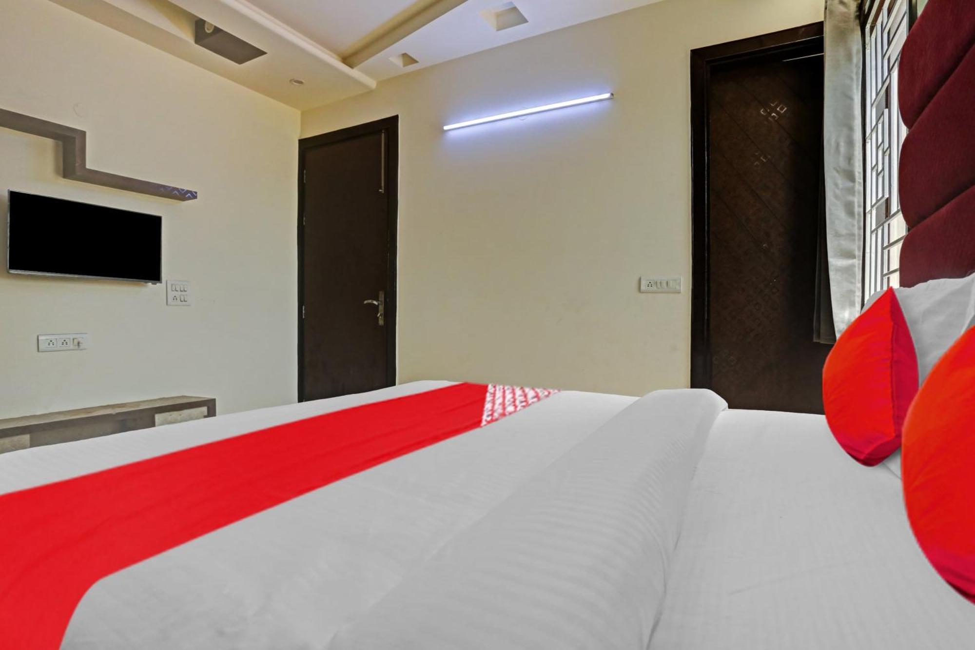 Hotel O Golden Key Inn Punjabi Bagh นิวเดลี ภายนอก รูปภาพ