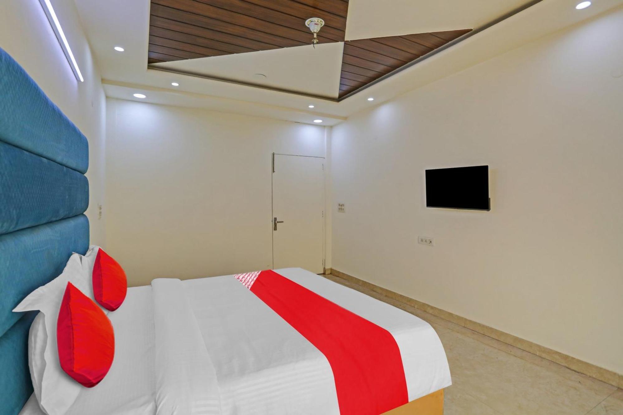 Hotel O Golden Key Inn Punjabi Bagh นิวเดลี ภายนอก รูปภาพ